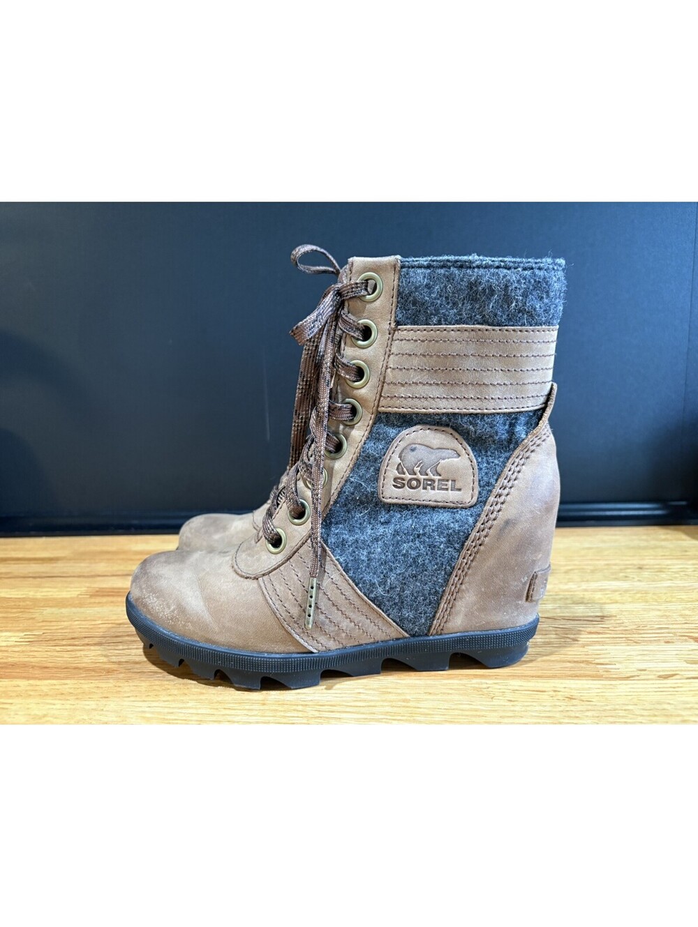 Sorel Boots Womens 5.5 Lexie Ankle Bootie Brown Lace Up Wedge Heels
